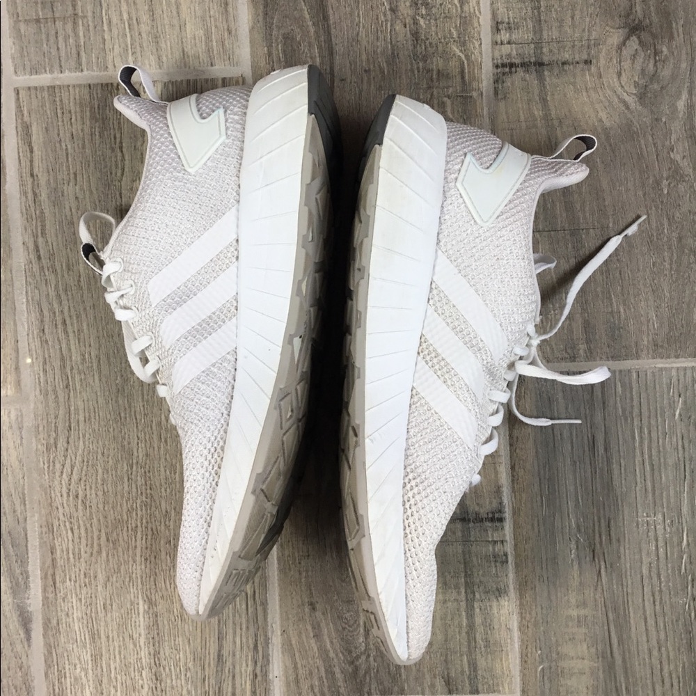 SOLD!💥ADIDAS Questar BYD Cloudfoam Sneakers - Picture 4 of 8